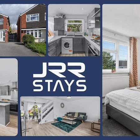 Wolverhampton - Amazing 3 Bedroom, Sleeps 6, Wi-Fi - Jrr Stays Bagian luar foto